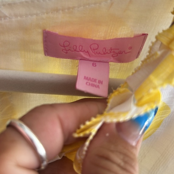 ⭐️Lilly Pulitzer Seeing Spots Silk Top⭐️ - Picture 3 of 7